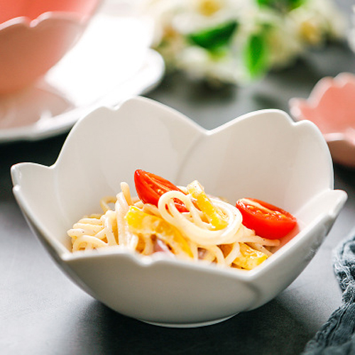 Cherry Blossom-shaped  Ceramic Colored Cutlery Sets