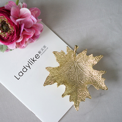 Leaf-shaped  Golden Metal Tray