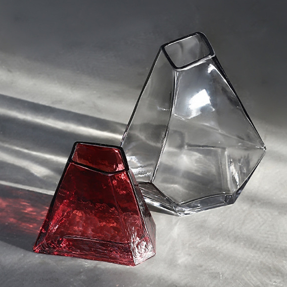 Stereogeometric Glass Vase