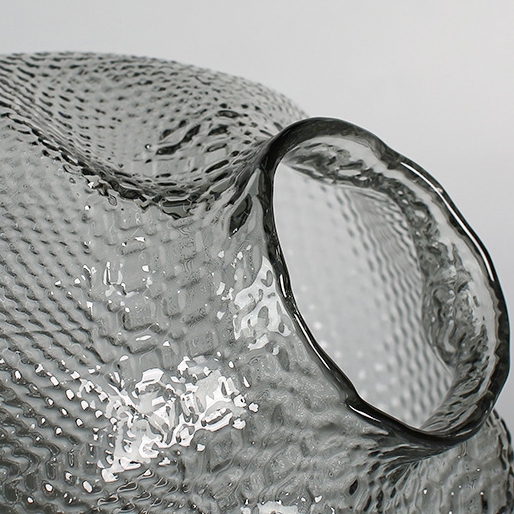 Irregularly Speckled Relief-surface Glass Vase