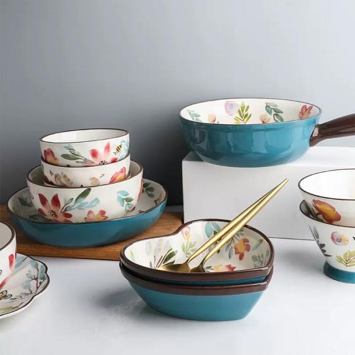 Japanese stylished Design Porcelain Colored Cutlery Sets