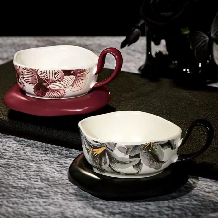 Elegant Porcelain Coffee Cup Set (Black&Red)