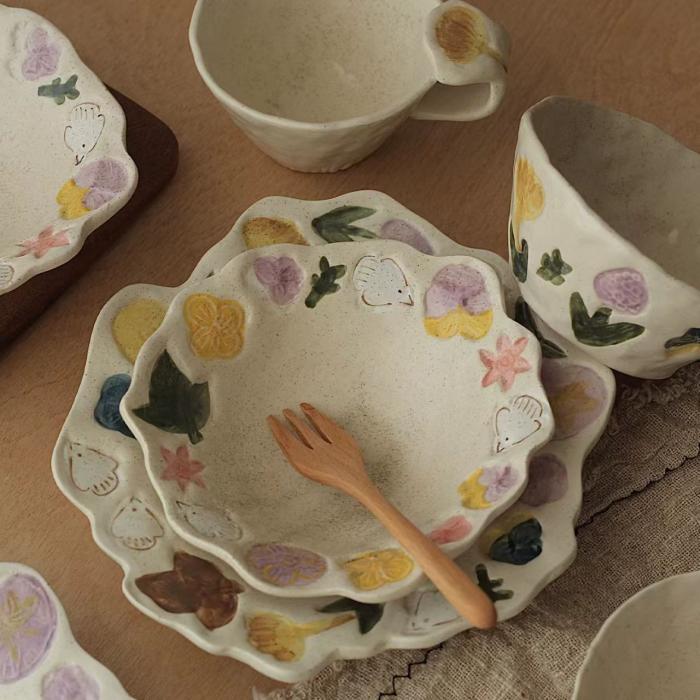 Hand-pinched Ceramic Japanese-style Cultery Set