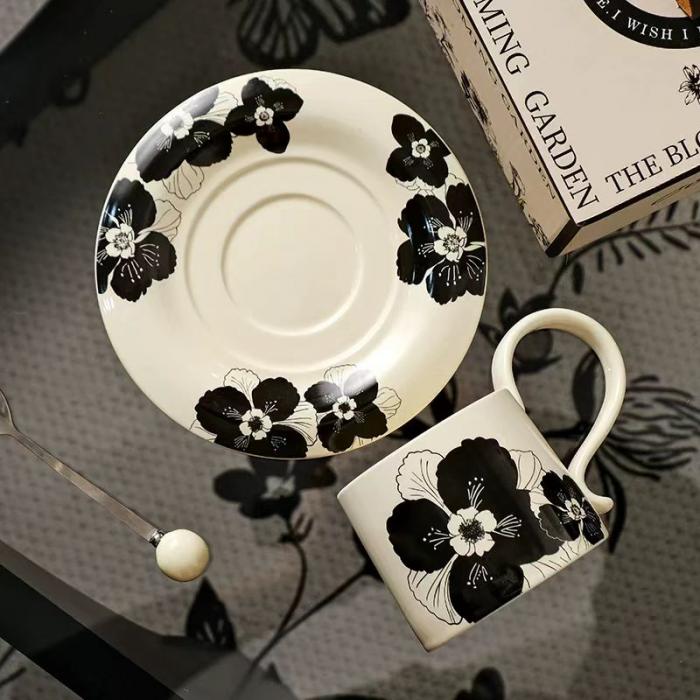 Retro Porcelain  Coffee Cup Set
