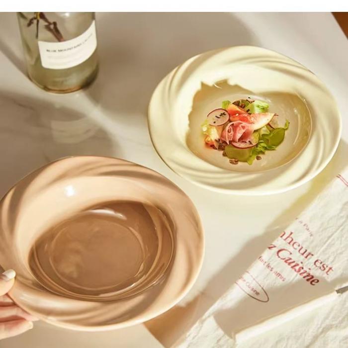 Morandi Twisted-edge Porcelain Dish